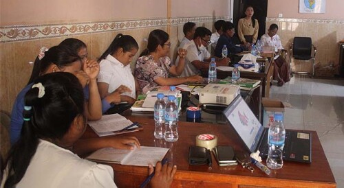 CAMBOYA_FORMACION DOCENTES MAT.jpg